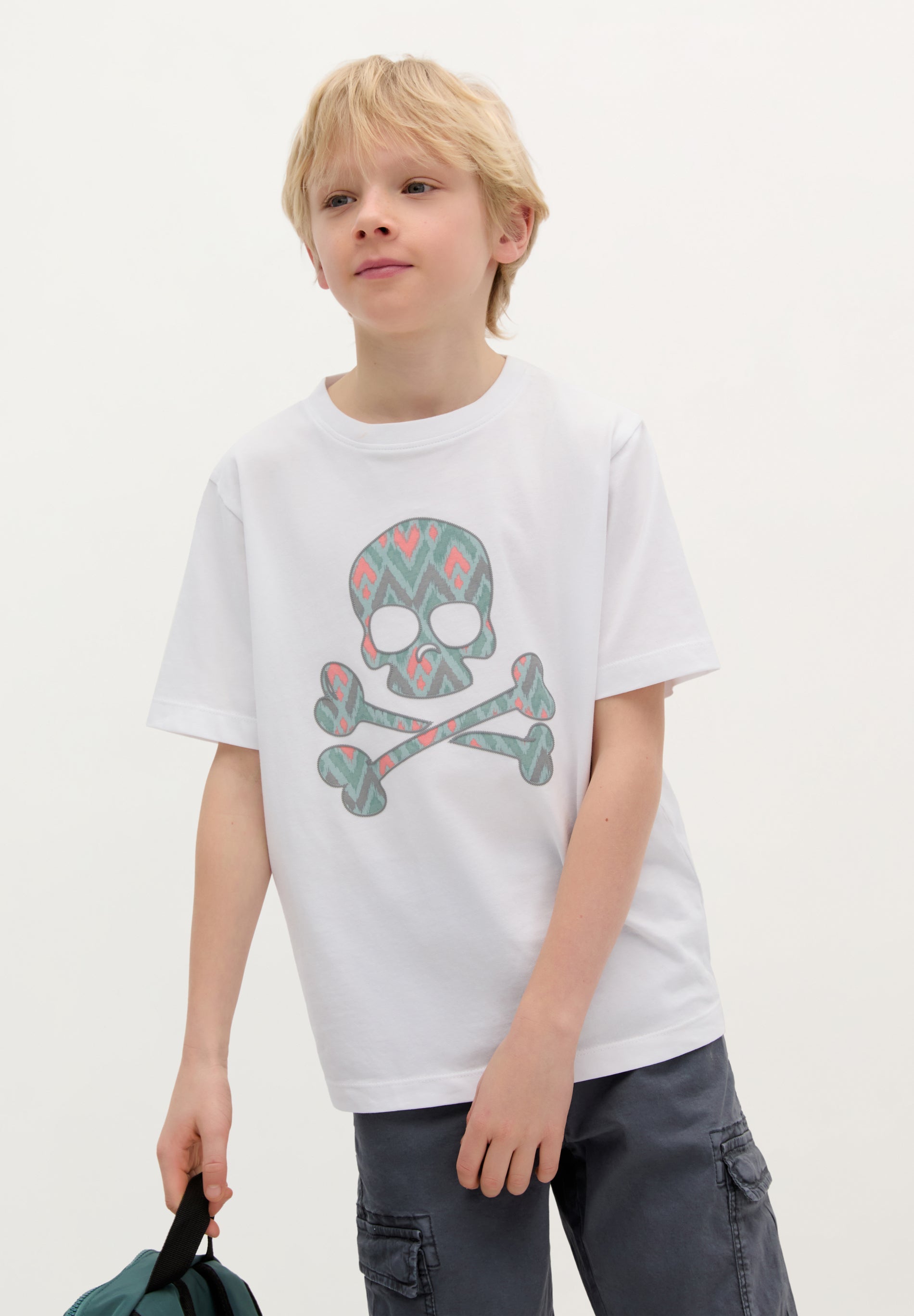 T-SHIRT WITH IKAT SKULL