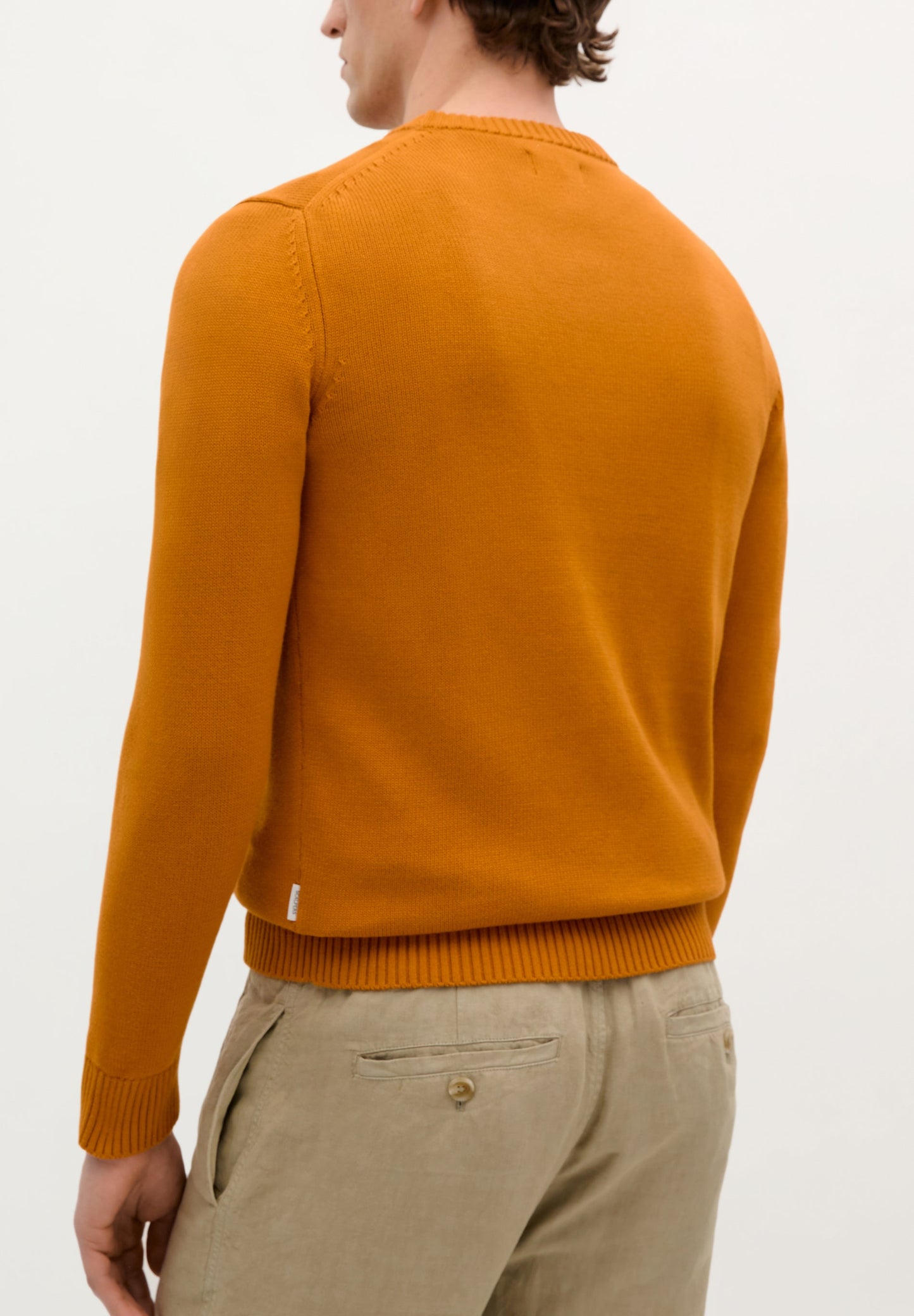 SWEATER WITH RIBBED COLLAR