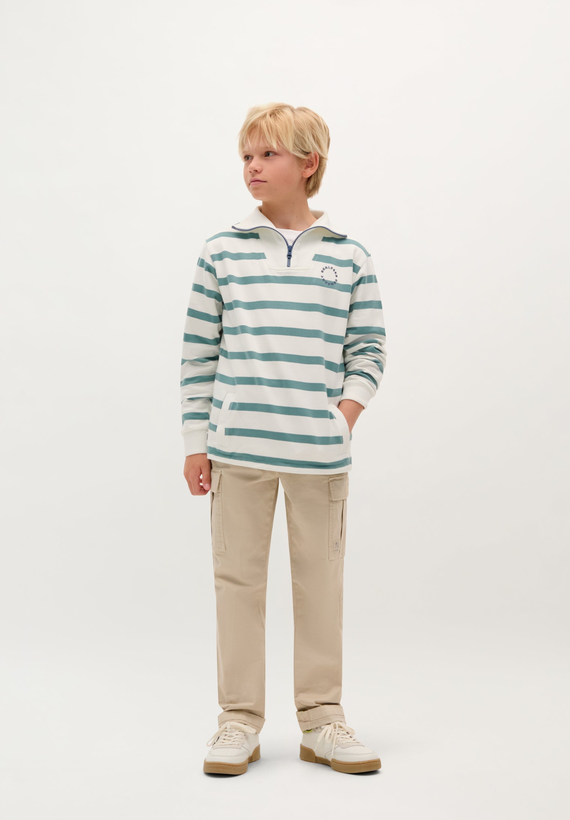 STRIPED PRINT SWEATSHIRT