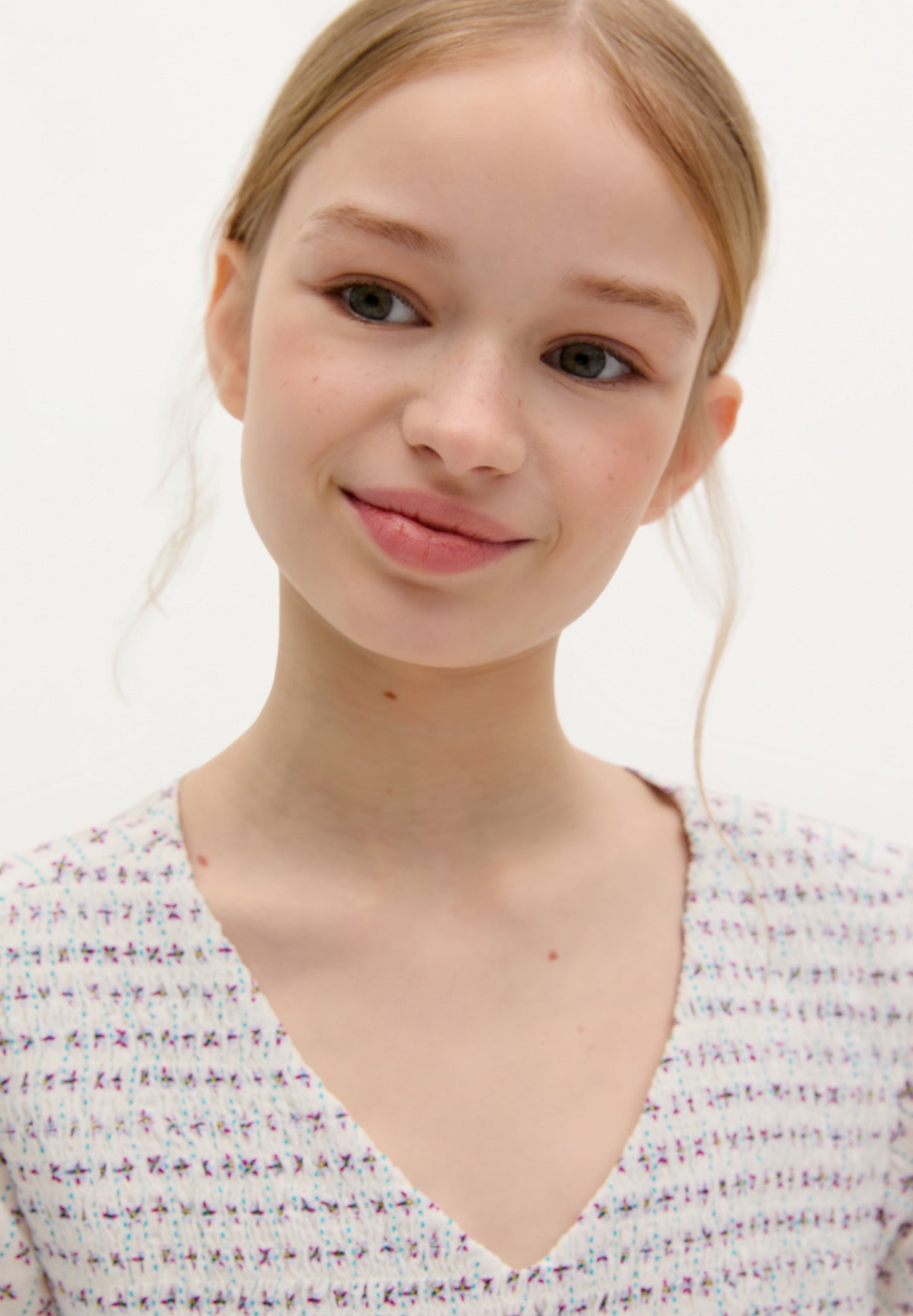 SMOCKED BLOUSE