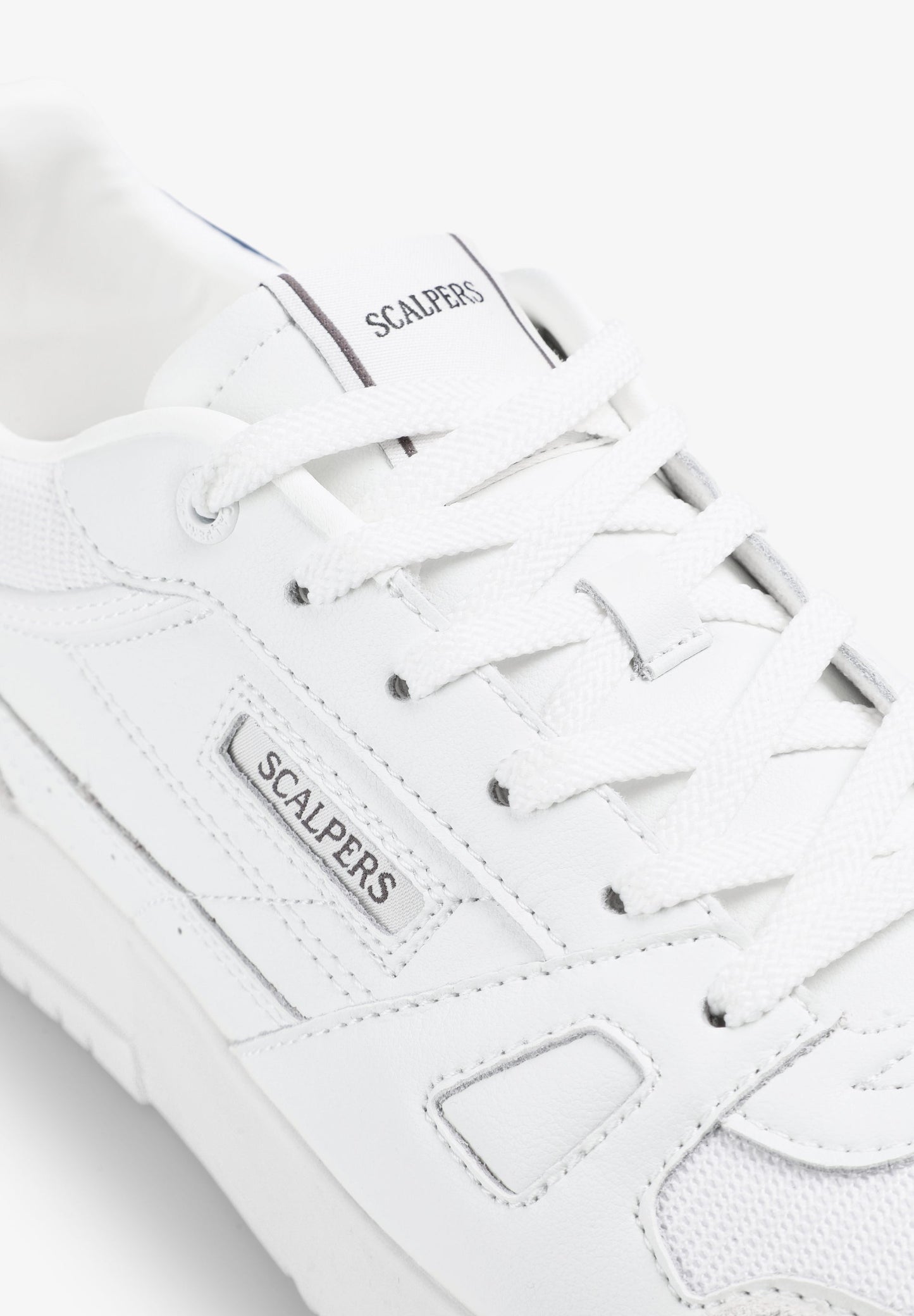 CONTRAST SNEAKERS
