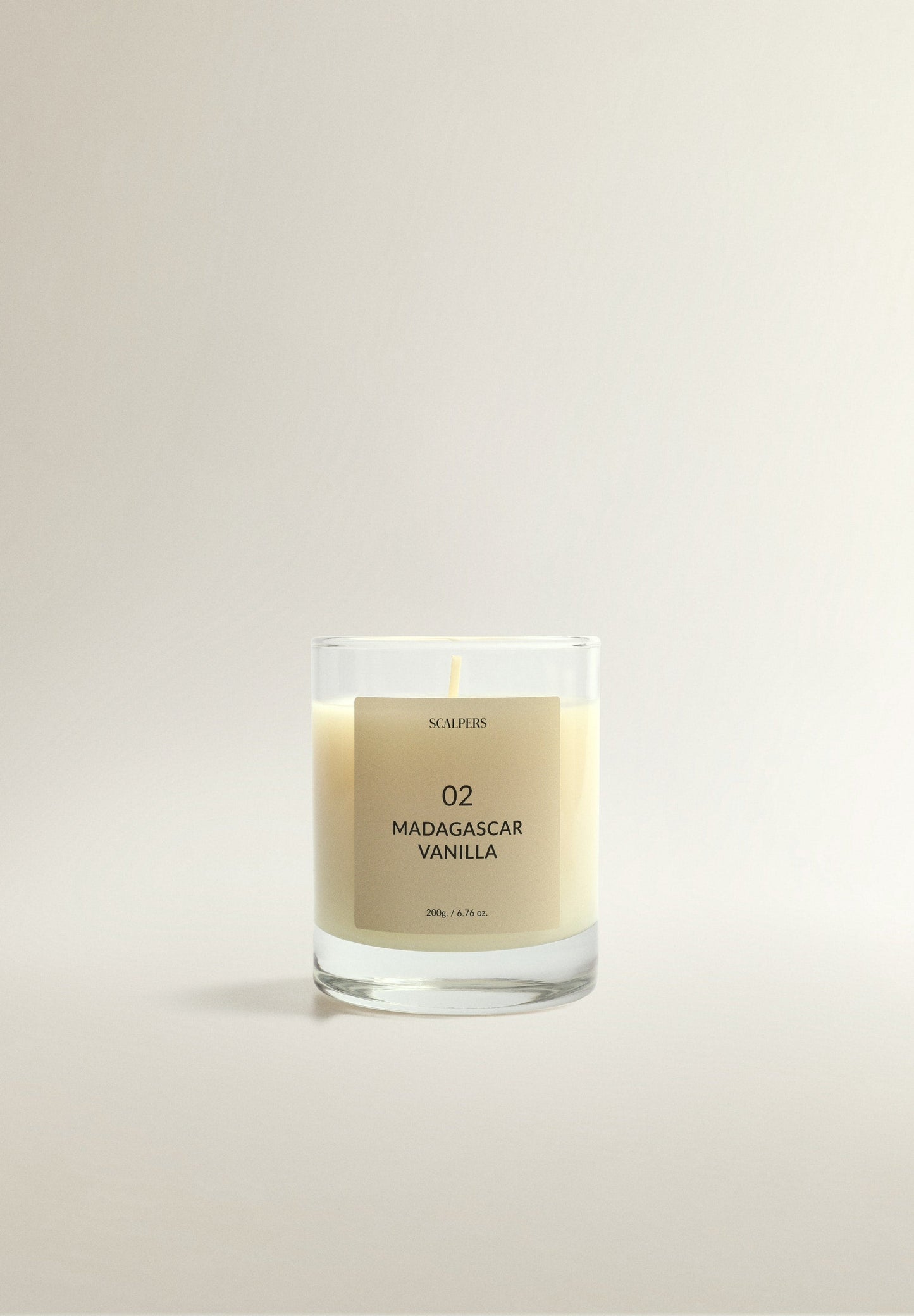 02 MADAGSCAR VANILLA 200G SCENTED CANDLE