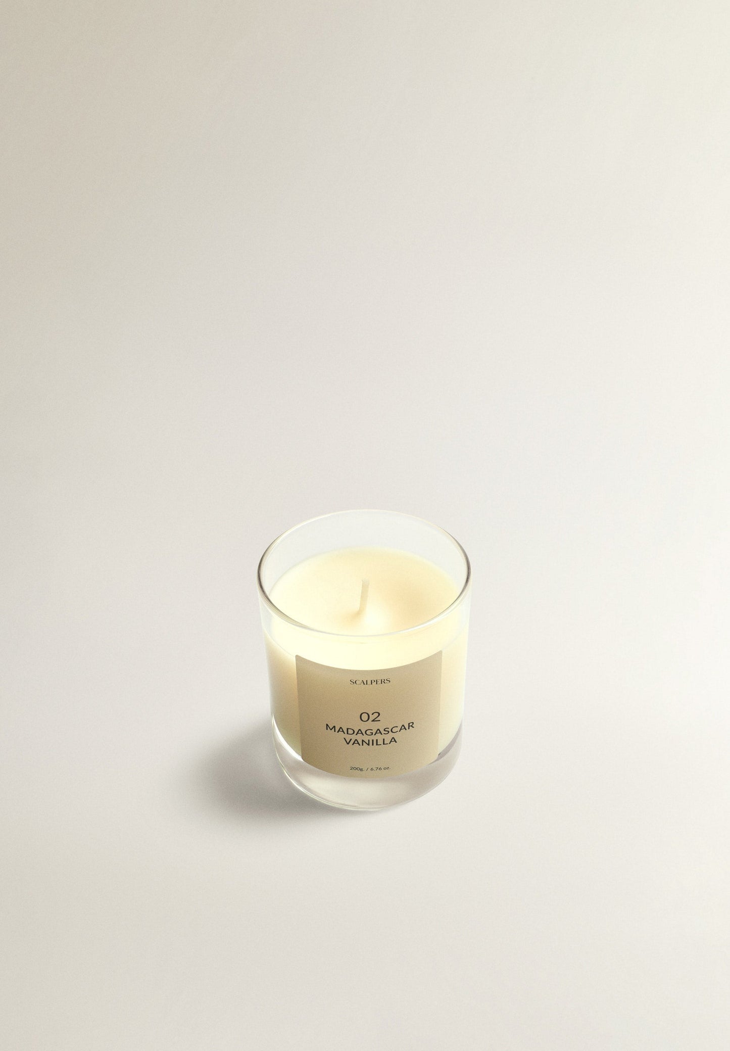 02 MADAGSCAR VANILLA 200G SCENTED CANDLE