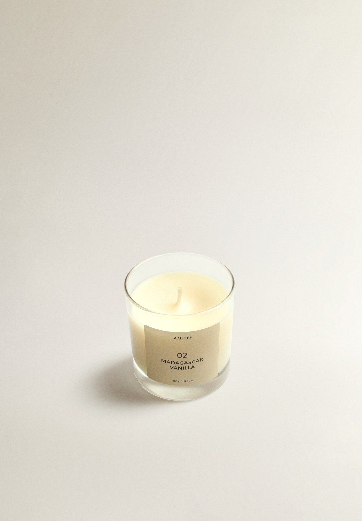 02 MADAGSCAR VANILLA 300G SCENTED CANDLE