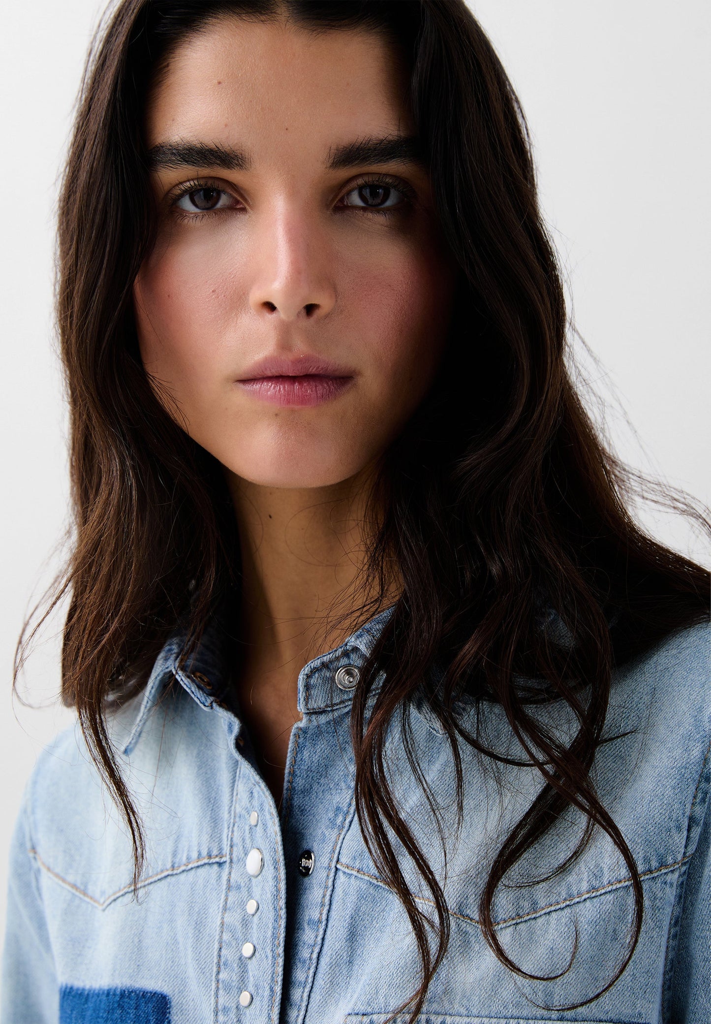 DENIM SHIRT WITH CONTRAST POCKET