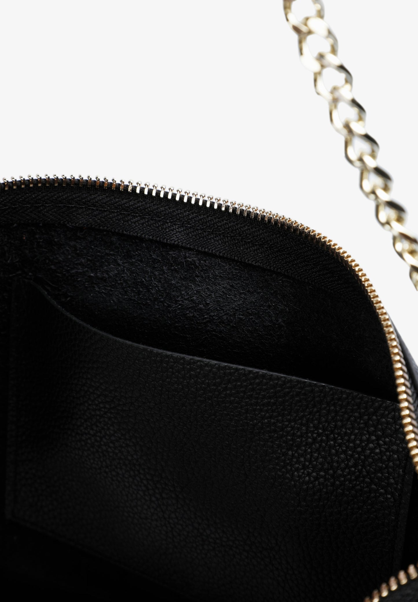 LEATHER BAG WITH CHAIN DETAIL