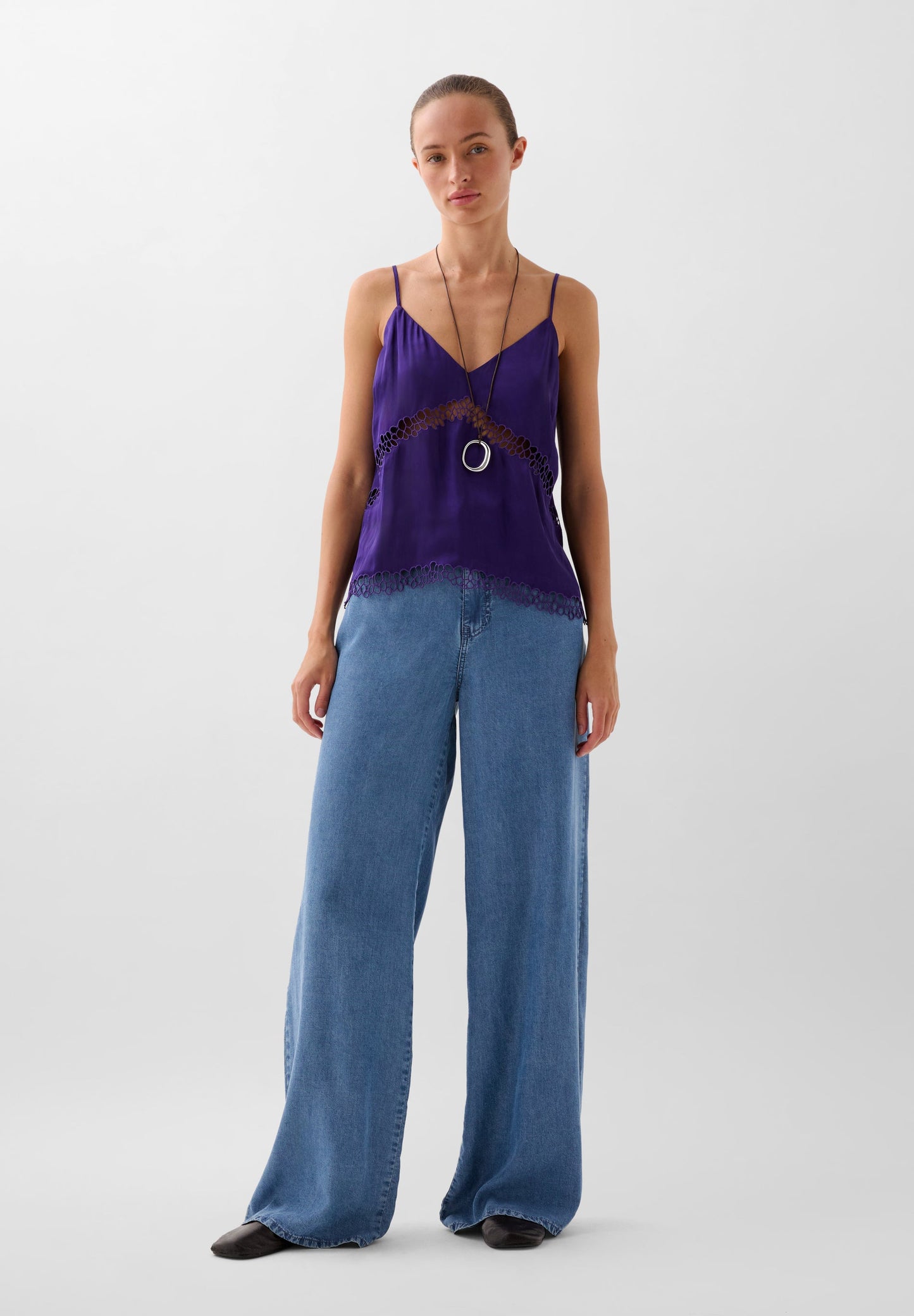 EMBROIDERED CAMISOLE TOP