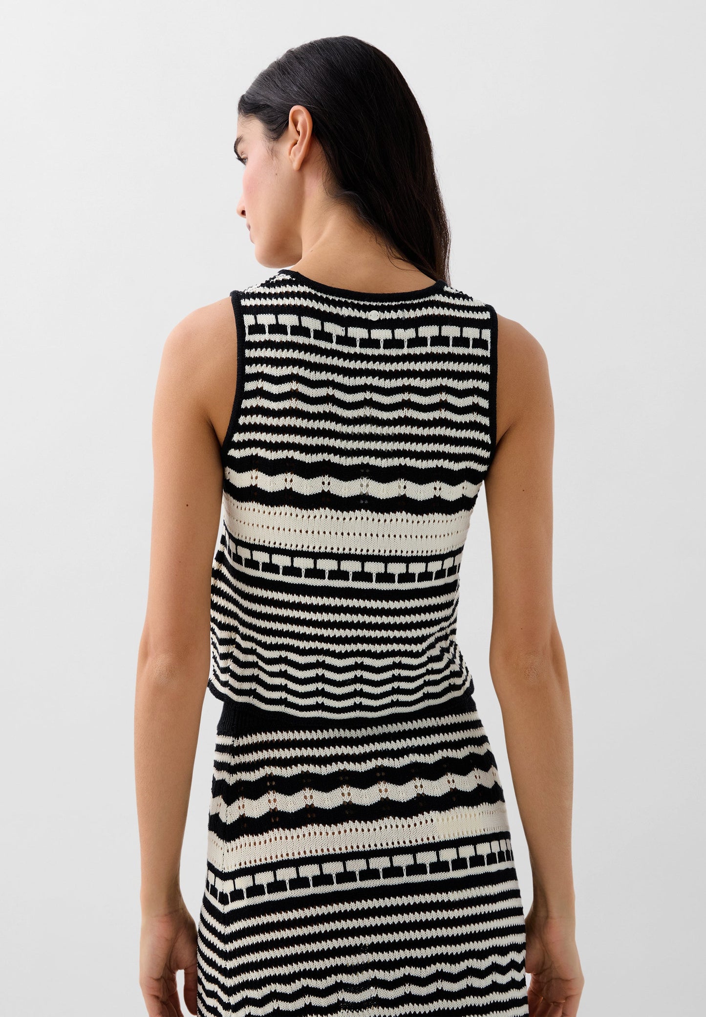 STRIPED KNIT TOP