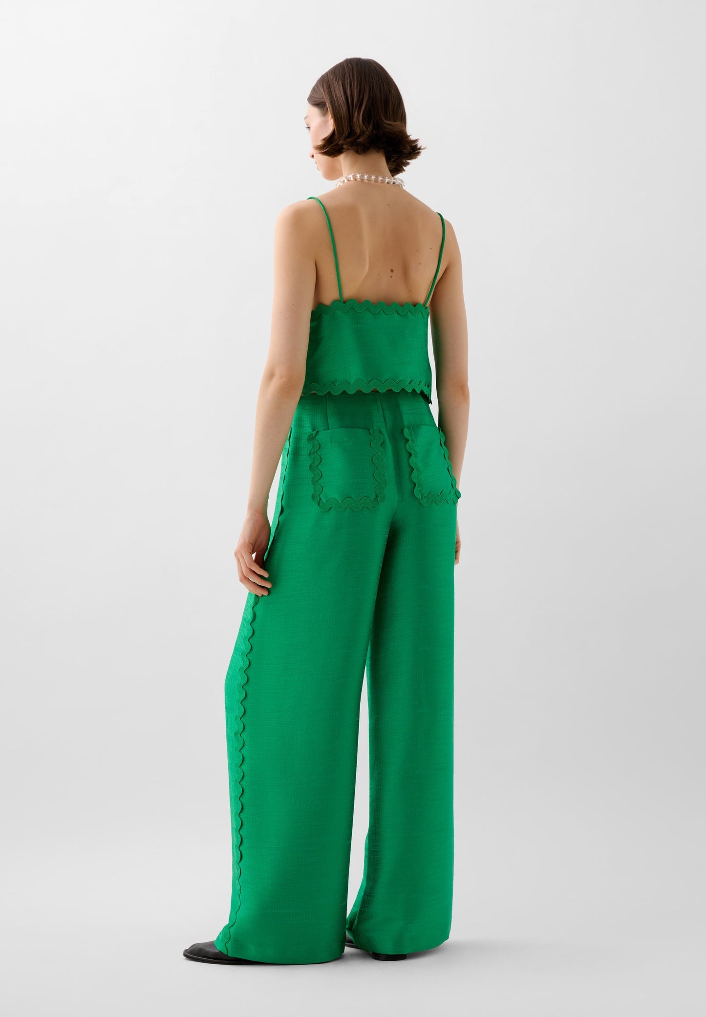 FULL LENGTH TROUSERS WITH SCALLOPED DETAIL