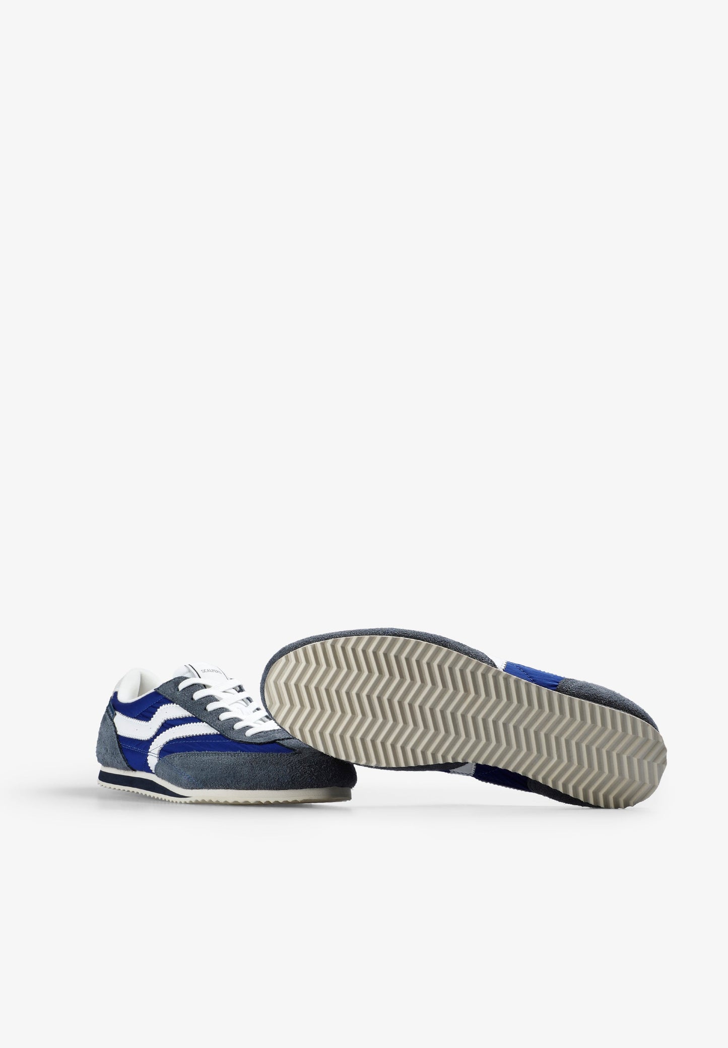 RETRO SNEAKERS