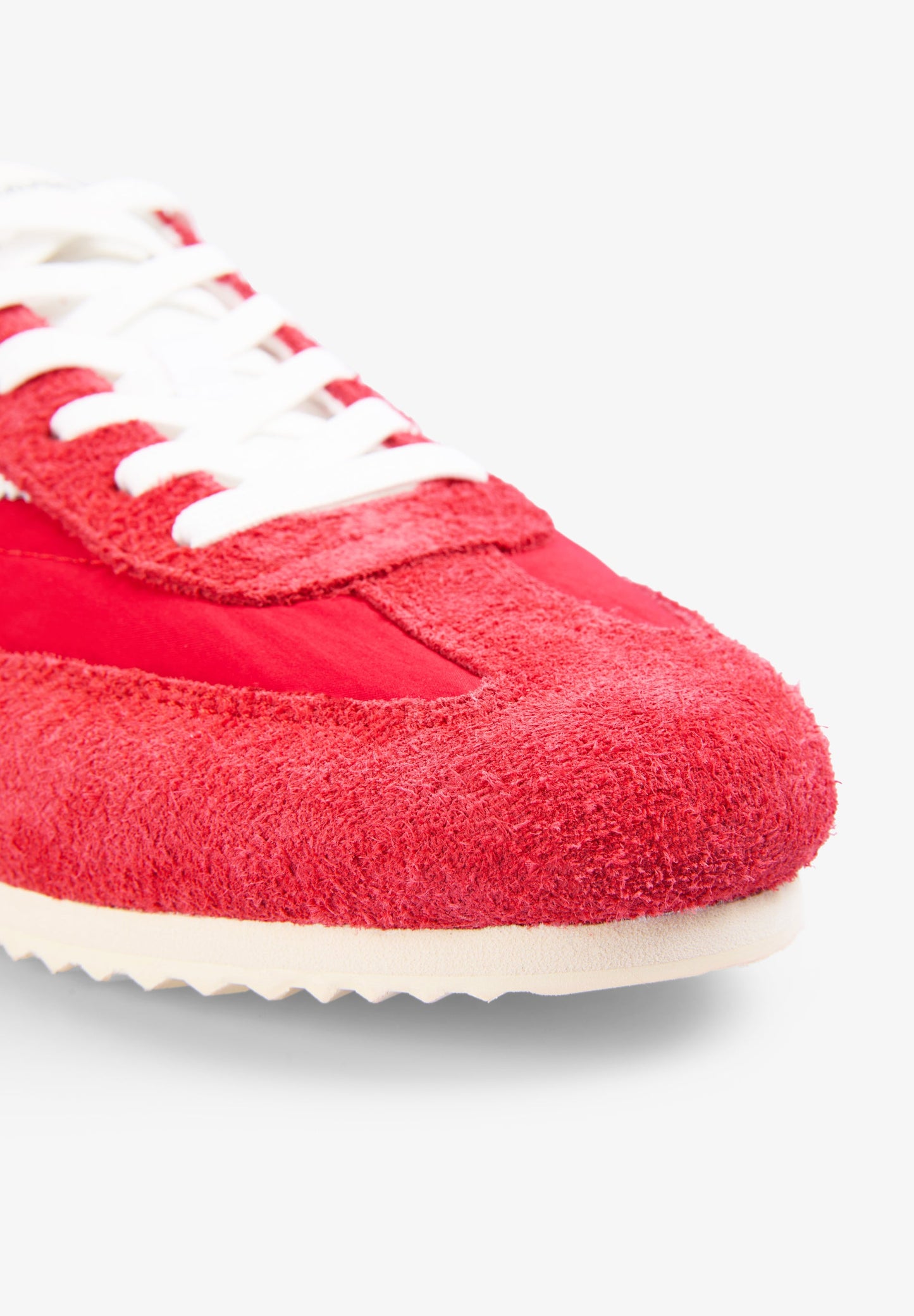 RETRO SNEAKERS