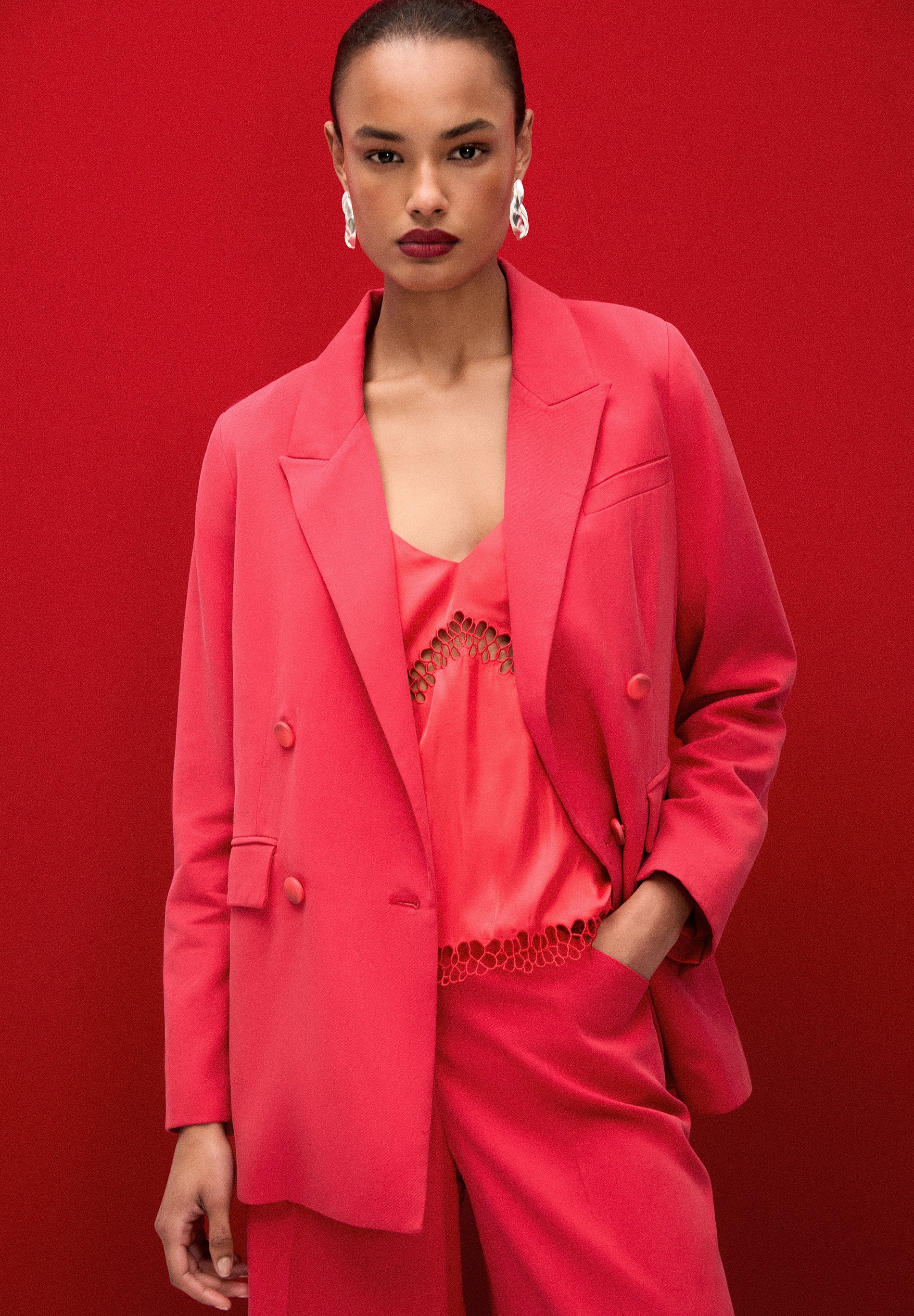 DOUBLE BREASTED FLOWING BLAZER