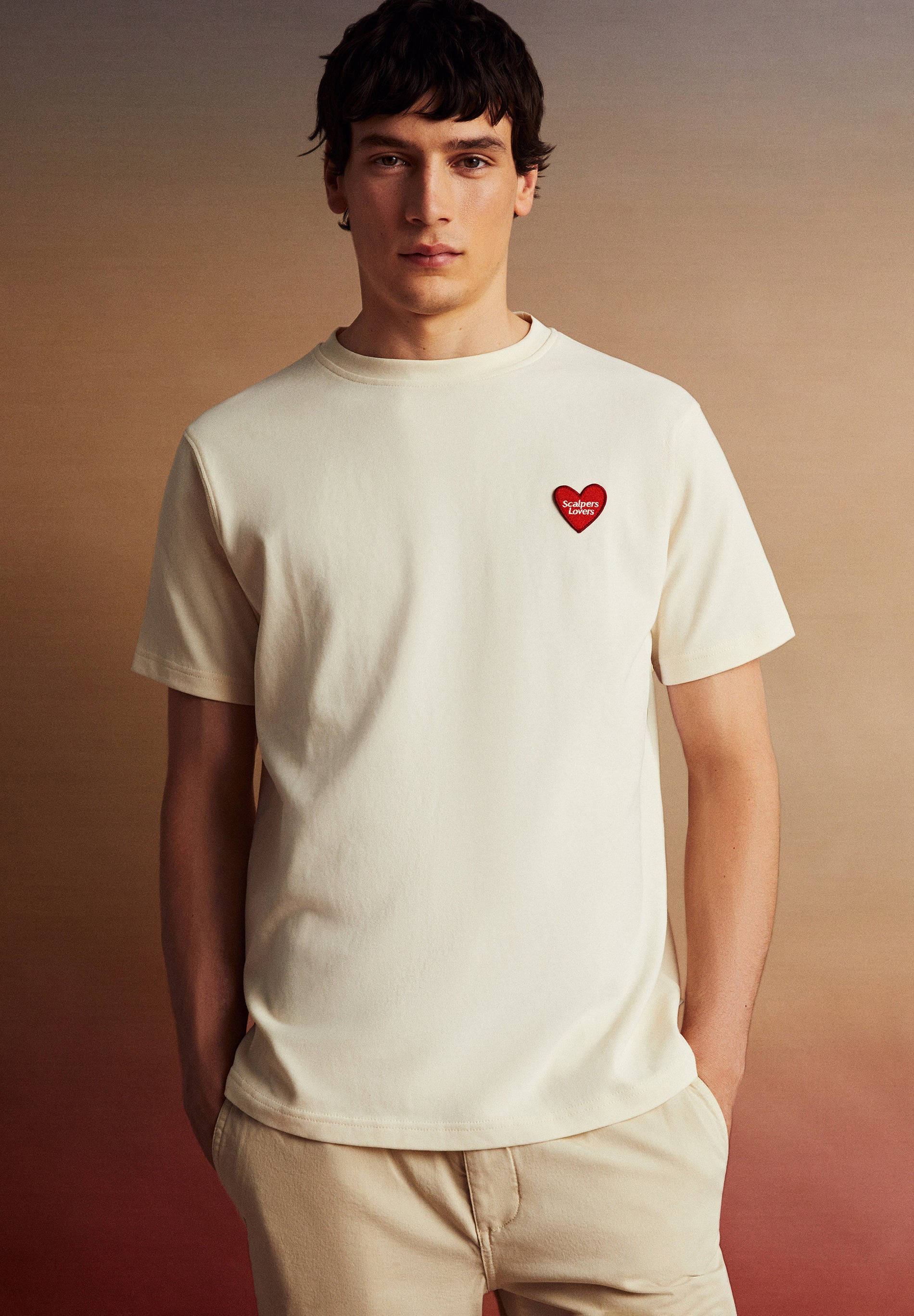 T-SHIRT WITH FRONT LOVE PRINT