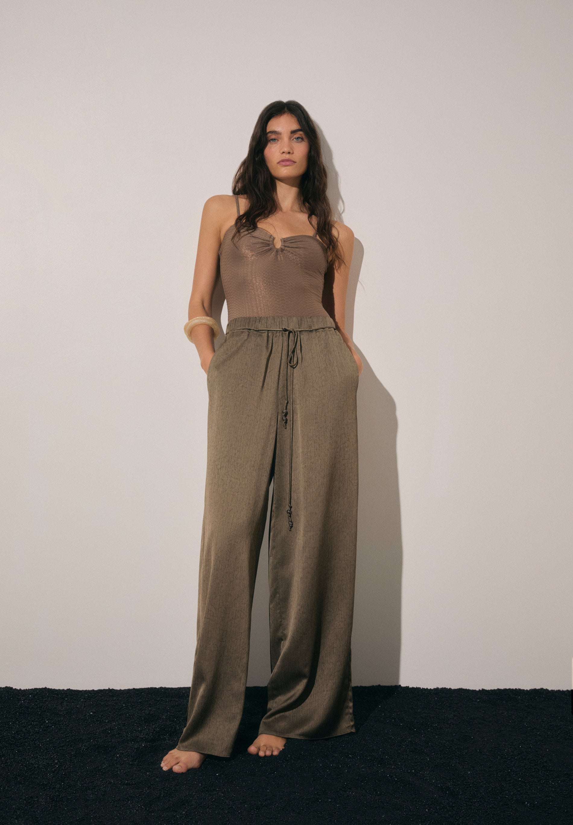 FLOWING DRAWSTRING TROUSERS